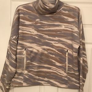 North Face Pullover Fleece Size Large